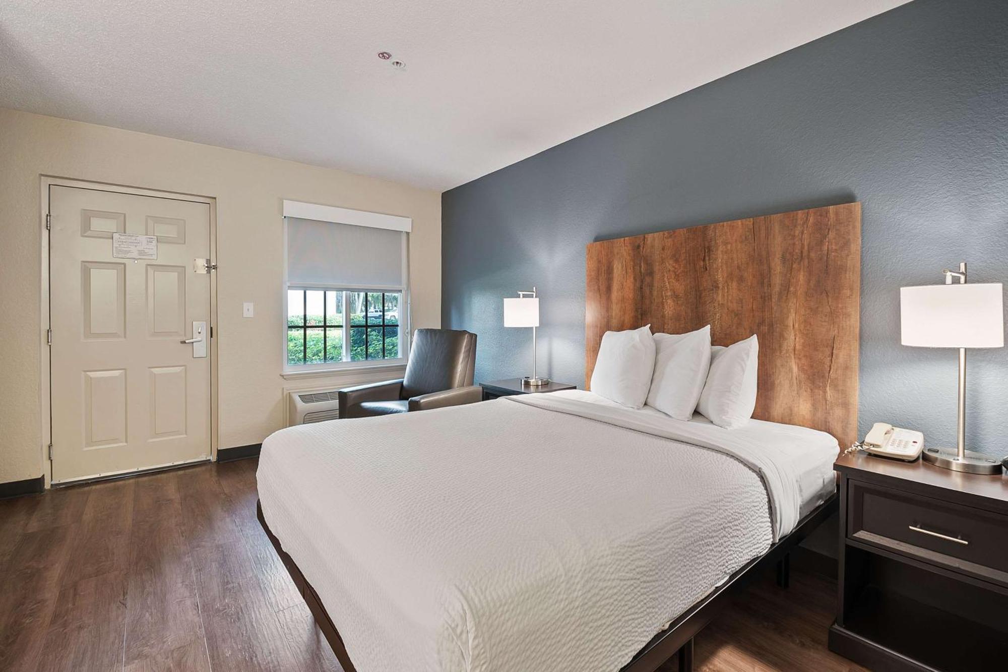 Extended Stay America Suites - Miami - Airport - Blue Lagoon Miami Springs Exteriör bild